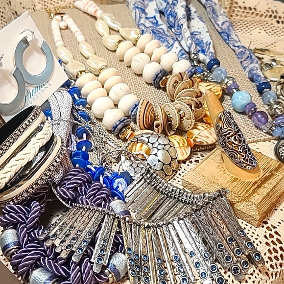 15-Item Designer Coastal Living Jewelry! Lucky, Chico's, J.Jill, Premier & more! - Picture 16 of 16